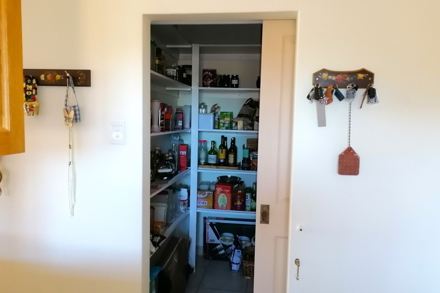 4 Bedroom Property for Sale in Stilbaai Wes Western Cape